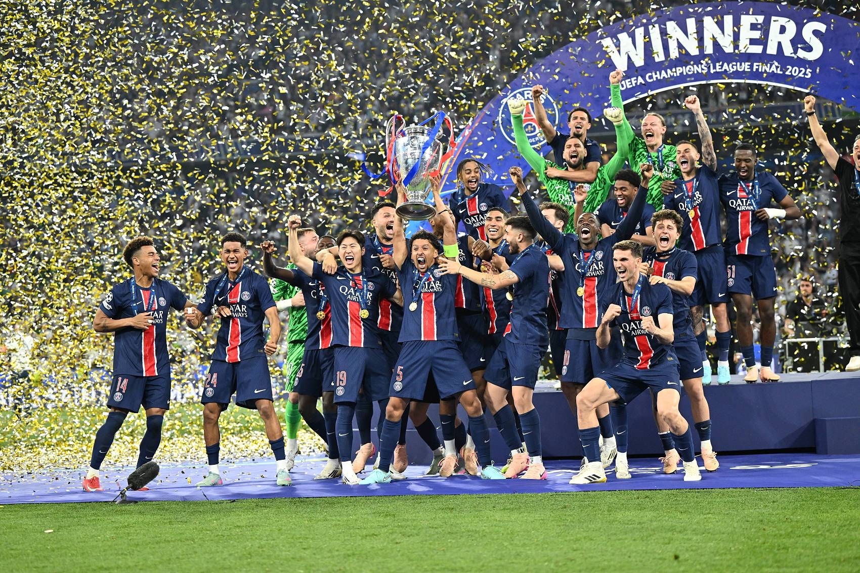 雷火电竞合作-重重考验！欧洲足球巨星们闯关夺冠的简单介绍