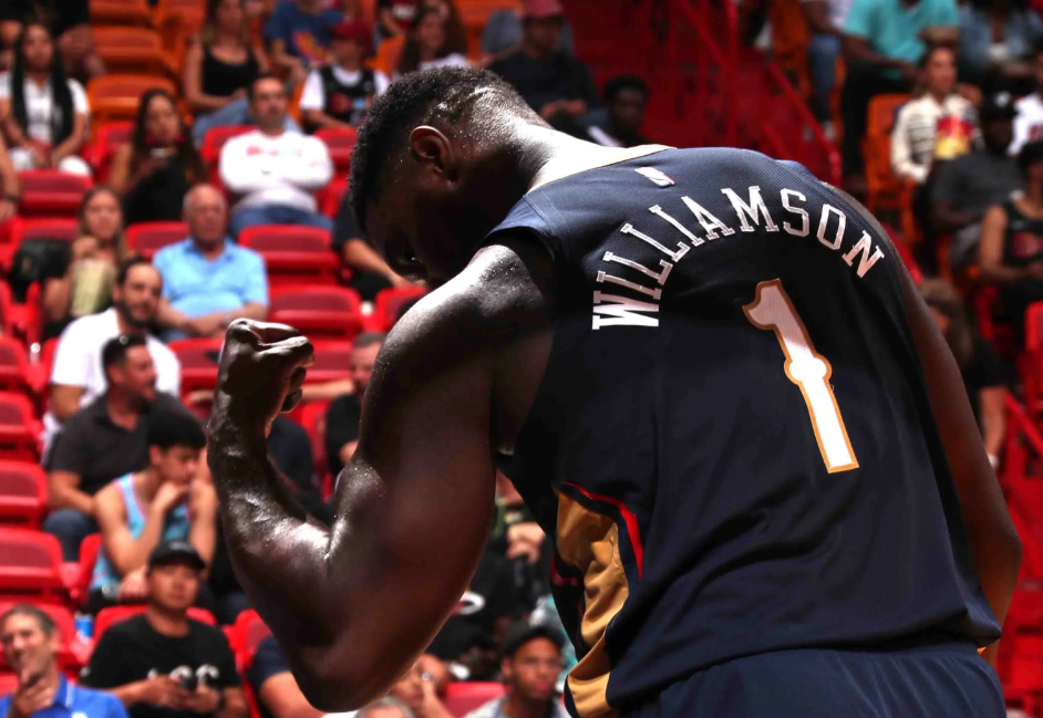 热火外线火力全开，逆转鹈鹕迎来四连胜的简单介绍