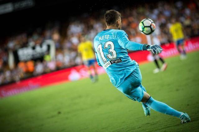 帕尔马教练摸索新战术，寻求突破