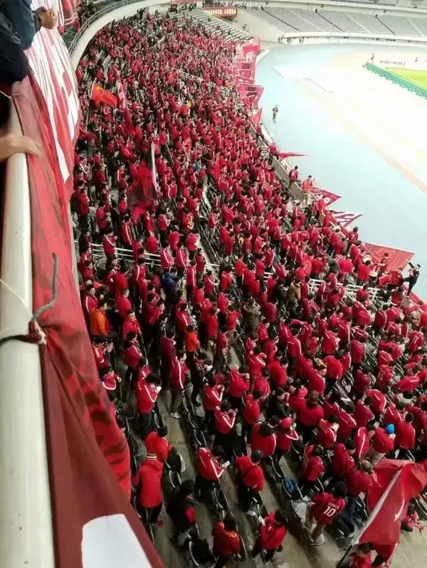 雷火电竞入驻-一场经典之战！滚球预测点燃球迷热情的简单介绍