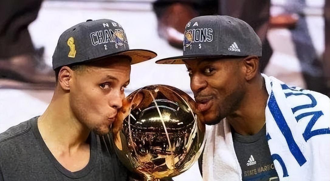 雷火电竞合作-深圳队完胜青岛队，库里高光表现的简单介绍