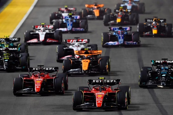 雷火电竞官网-包含红牛二队翻盘威廉姆斯，皮亚斯特里扛起全队的词条