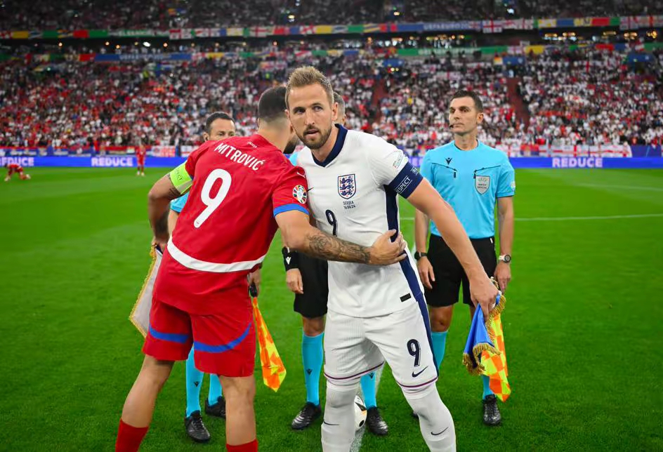 雷火电竞简介-英格兰轻取葡萄牙，孔德点燃赛场