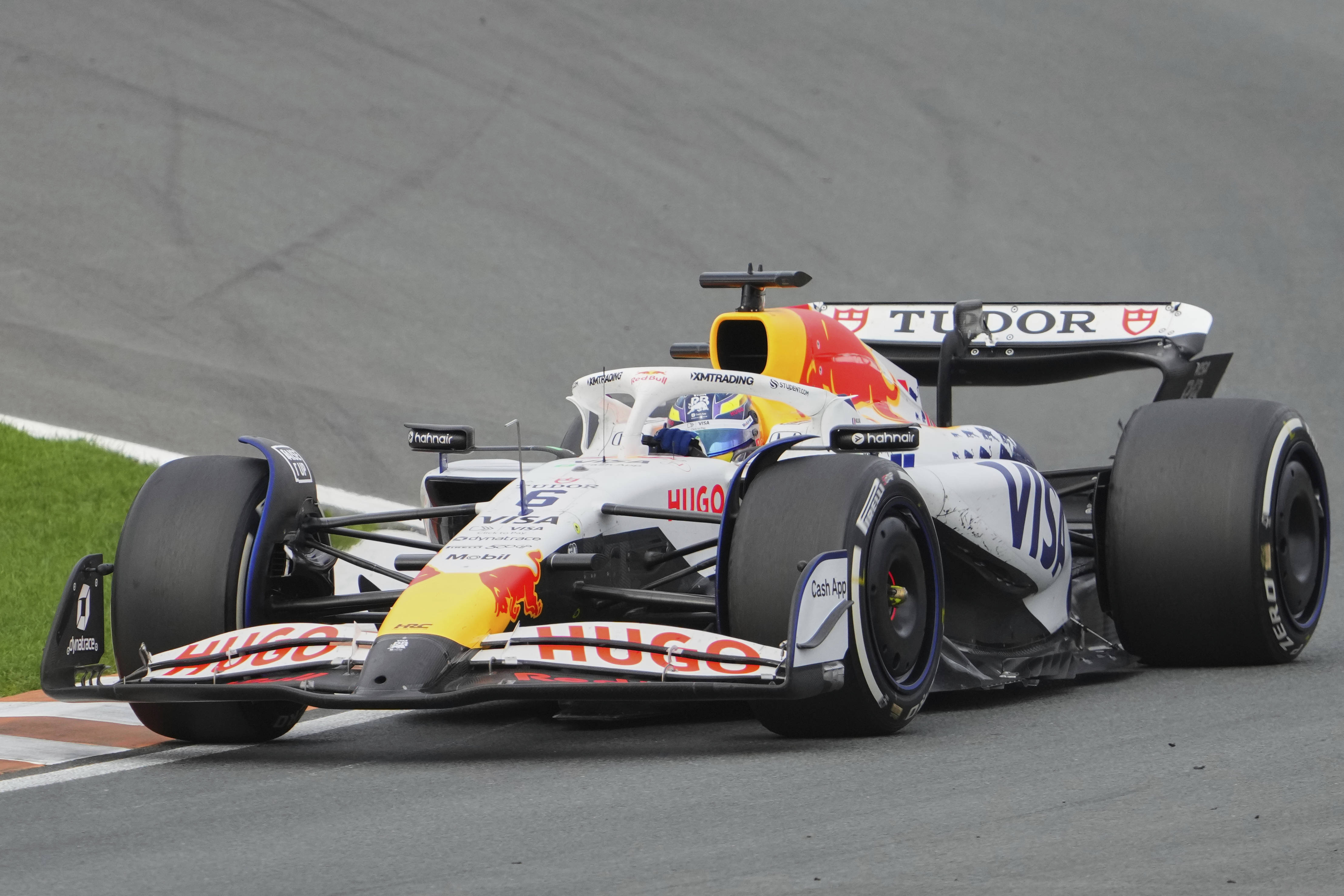 雷火电竞主播-红牛二队力克红牛车队，皮亚斯特里扛起全队