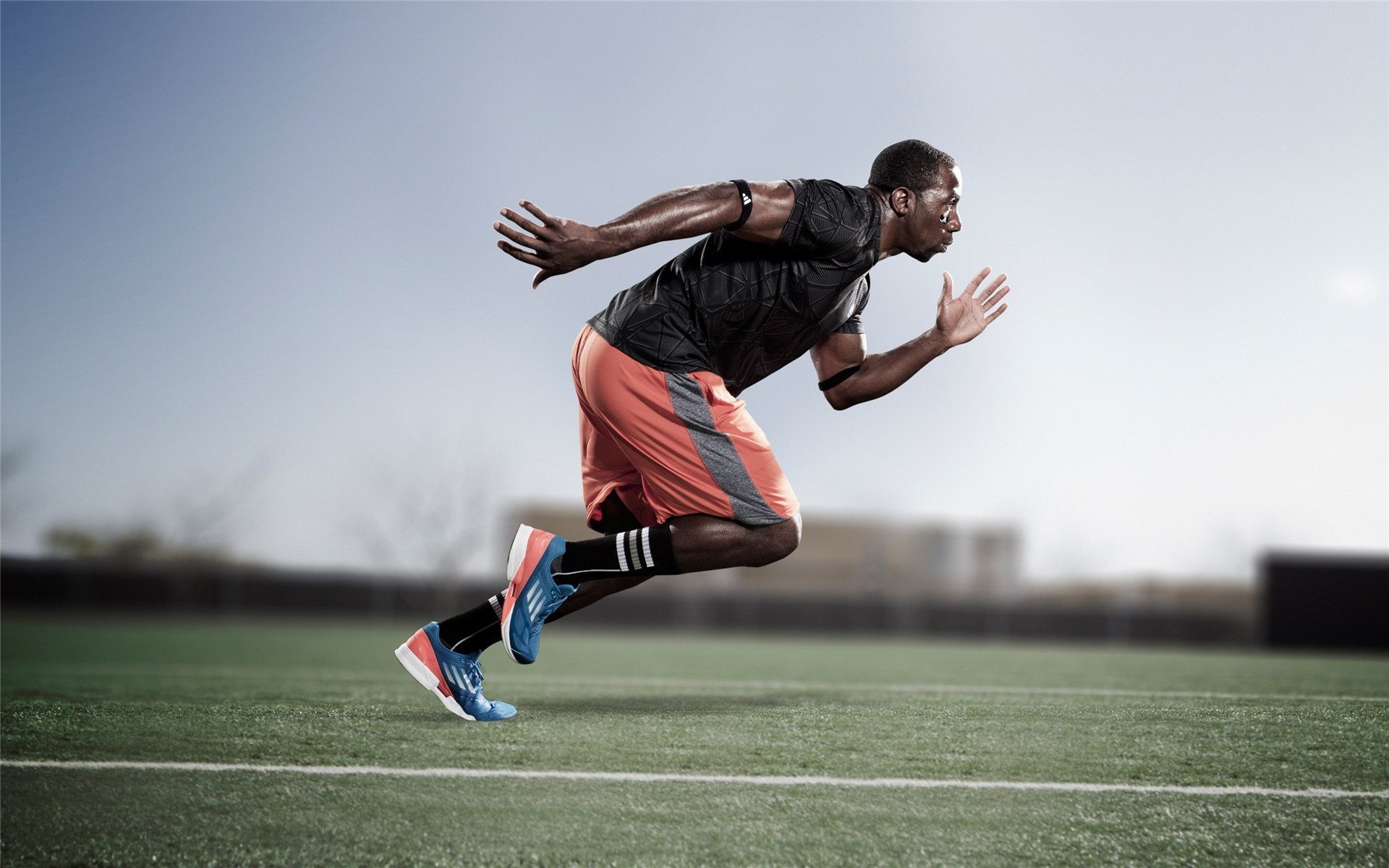 雷火电竞主播-红蓝巨舰碾压撒哈拉，一场技术、信念与足球版图的对话