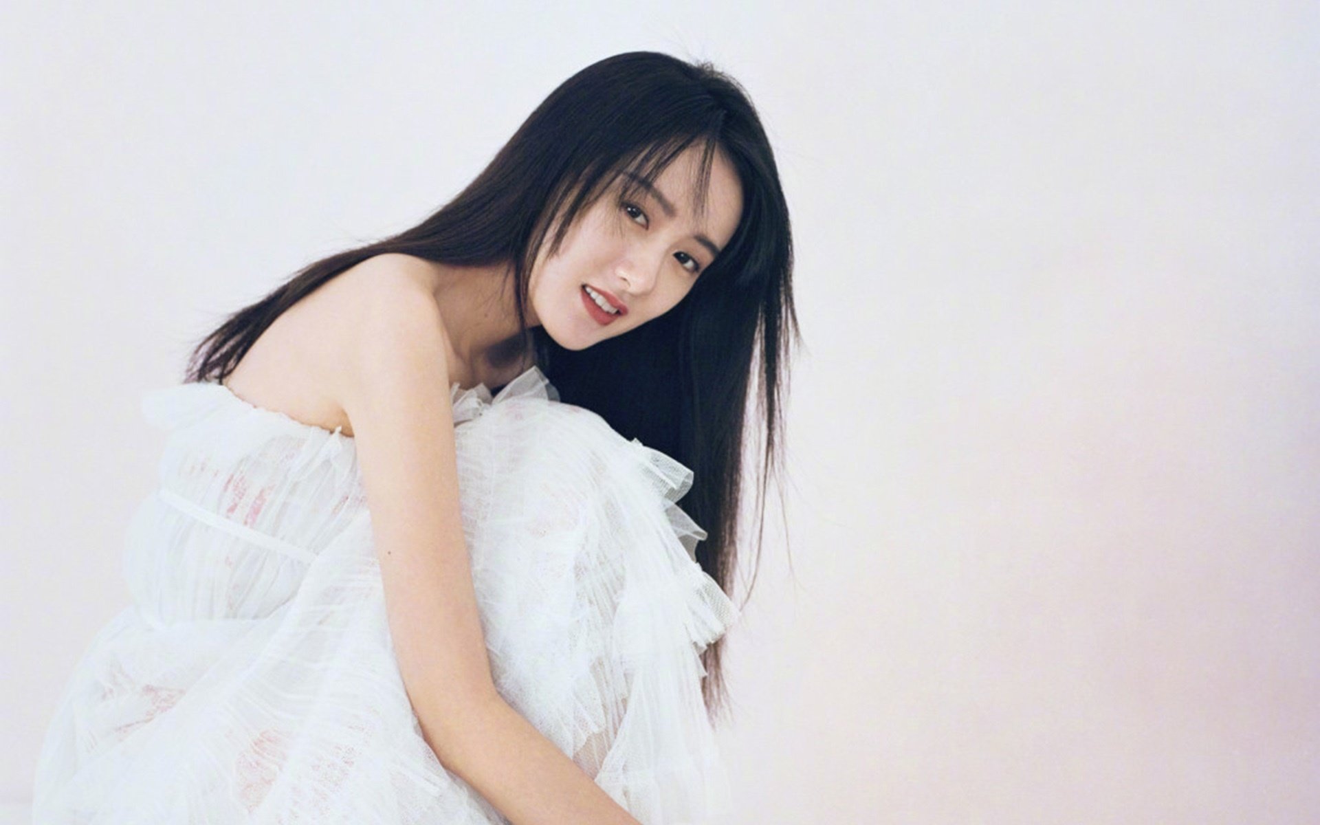 雷火电竞主播-钢铁防线+闪电两连击，阿坎吉的后腰魔术如何粉碎拉齐奥