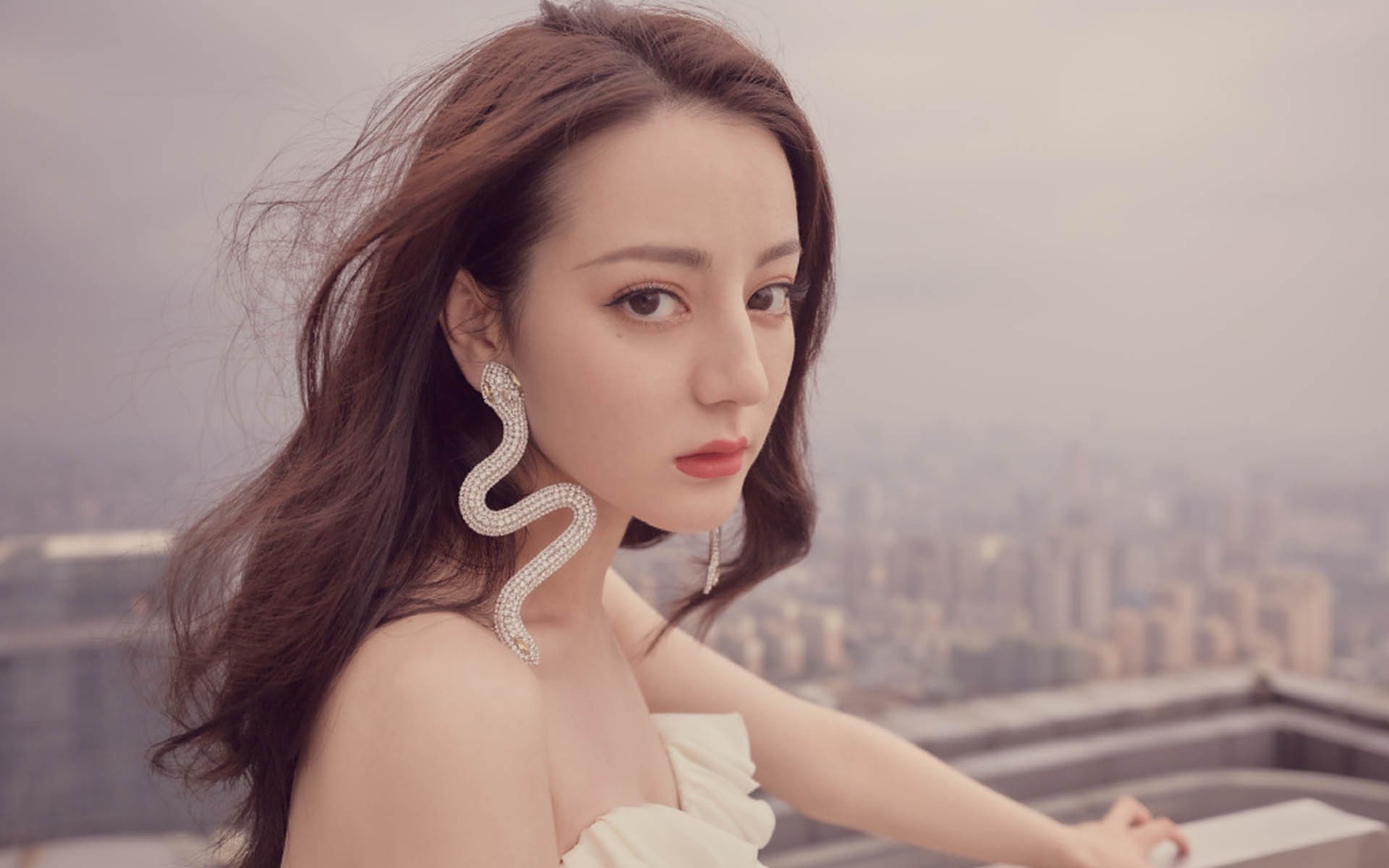 雷火电竞app-萨拉赫爆发点燃非洲之光，尼日利亚节奏掌控力压威尔士